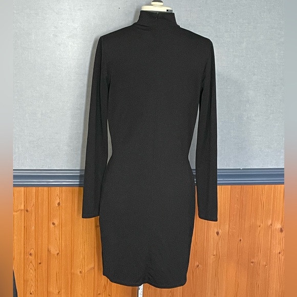 🔥3 for $15 Sale -NWT- Jealousy cross front dress - Picture 2 of 6